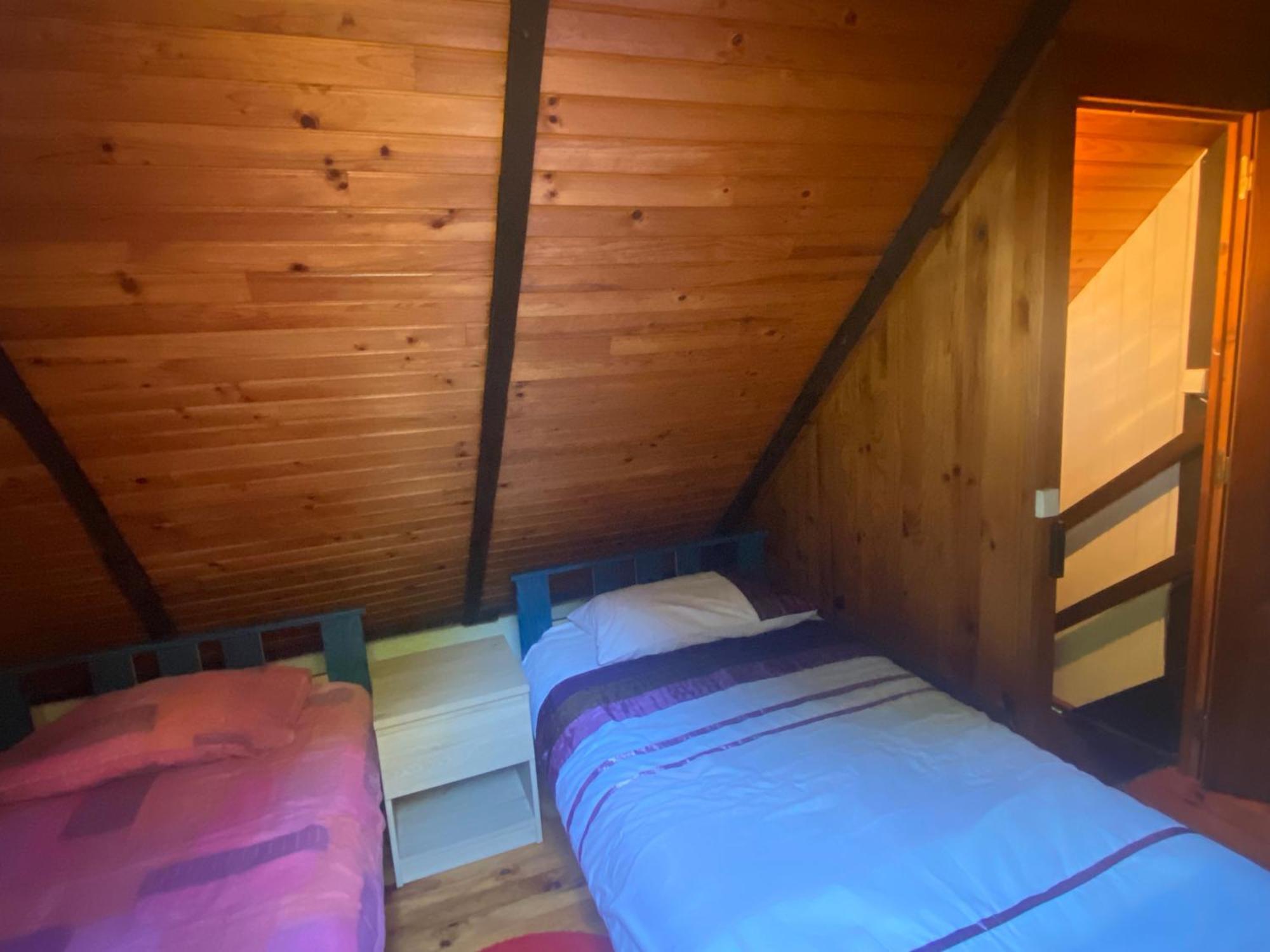 Sue'S Cottages Pleuven 외부 사진